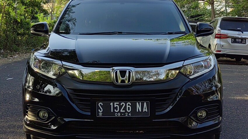 TDP 40 jt Honda HR-V 1.5 E Automatic 2019 Hitam