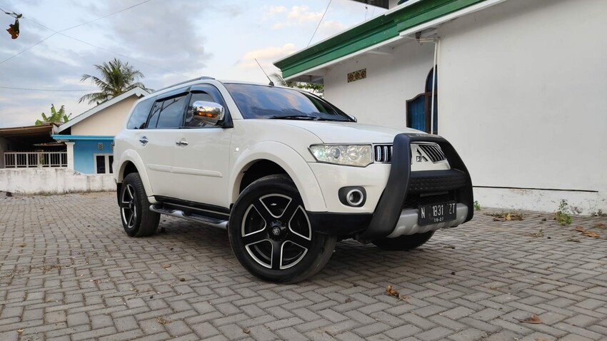 Mitsubishi Pajero Sport 2011 Bensin