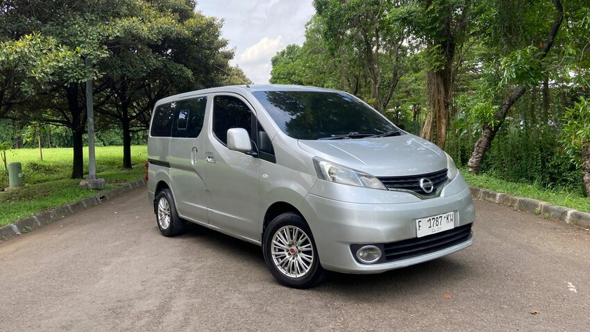 Termurah DP 5 Juta Nissan Evalia SV MT 2013