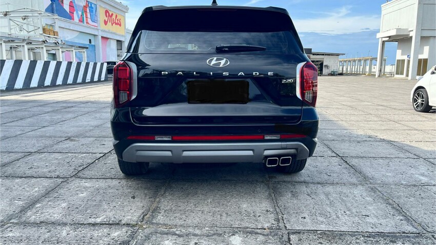 Hyundai Palisade 2.2D Signature 4x2 At 2023 Black On Red