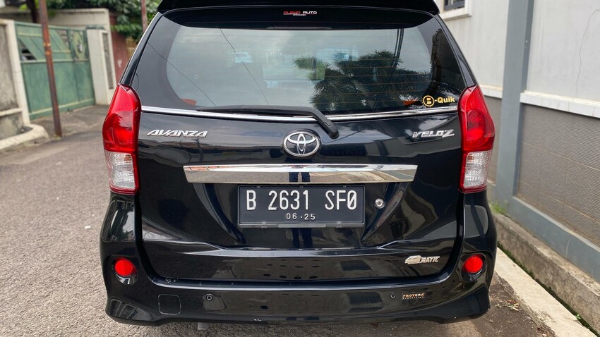 Veloz 1.5 AT 2015 Hitam DP 5jt Cash Atau Kredit Terbaik SeOLX!