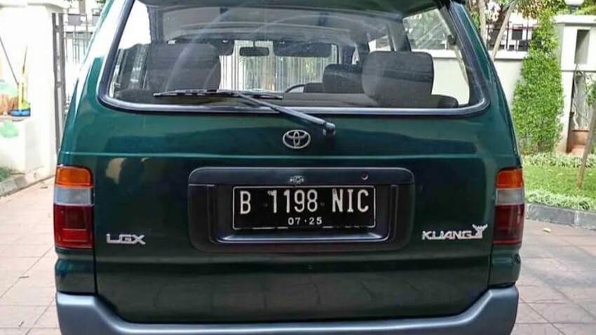 Kijang LGX Matic th 1997