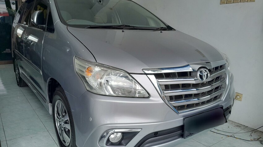 Toyota Innova V Bensin 2015 Silver Manual