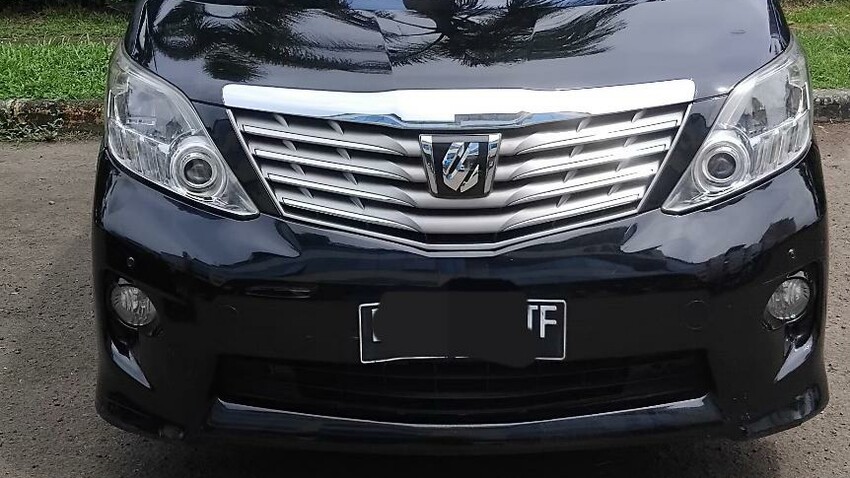 Toyota Alphard 2010 Bensin