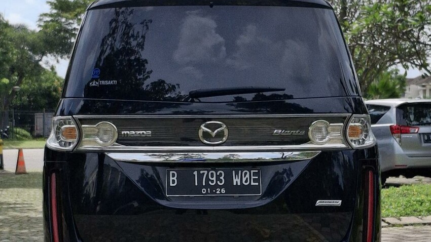 Mazda Biante Skyactive AT 2015 Bensin