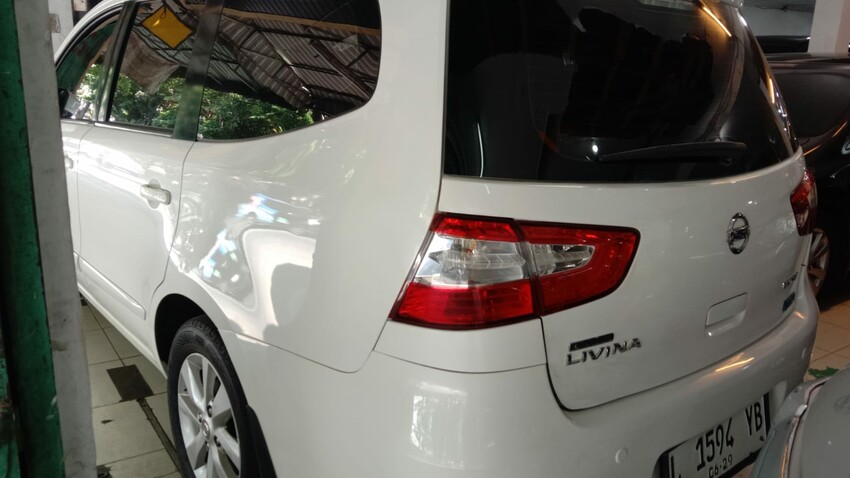 Grand Livina XV Matic Putih Siap Pakai