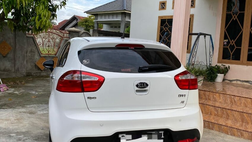 Kia Rio 2013 Bensin