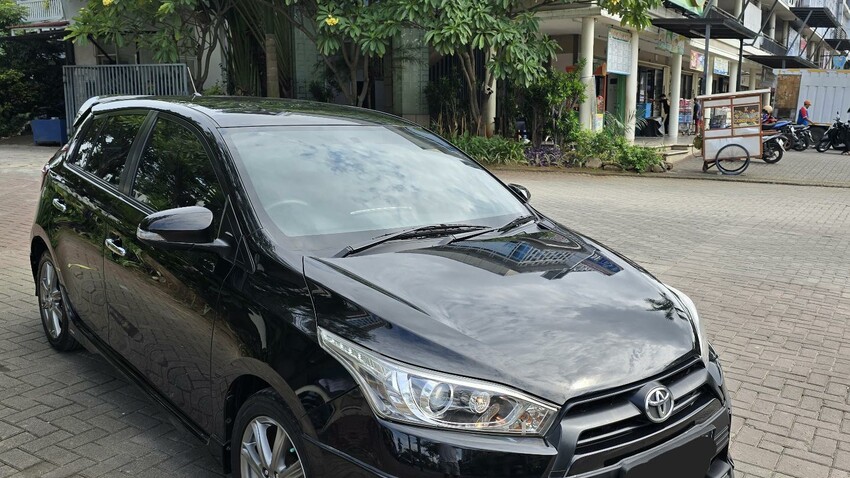 (HARGA TUNAI) LOW KM YARIS TRD AUTOMATIC 2014