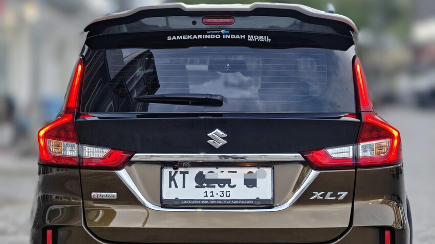 Suzuki XL7 Type Alpha TwoTone Metic 2020 Istimewa Tinggal Gass