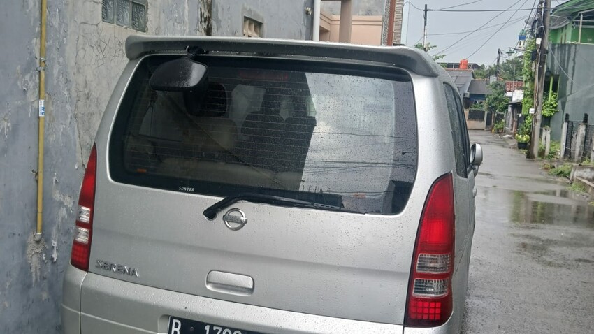 Nissan Serena 2005 Bensin