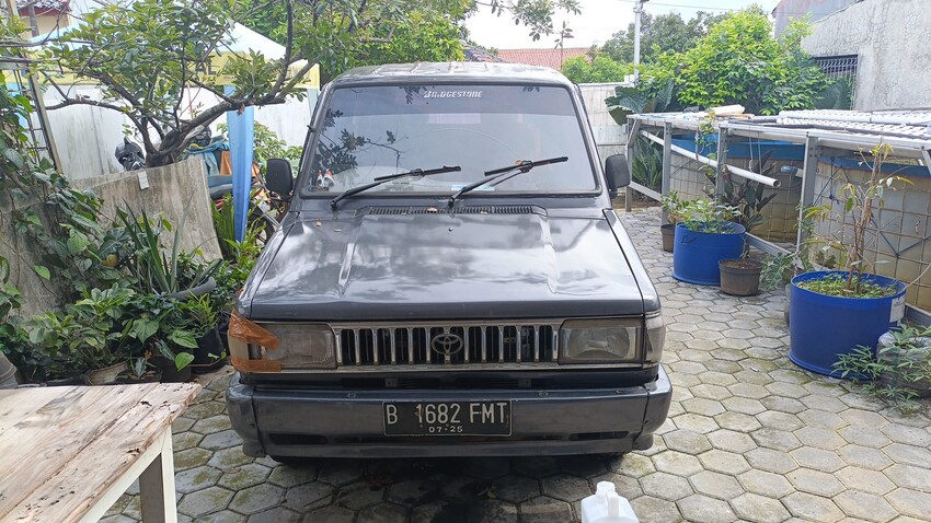 Toyota Kijang 1993 Bensin