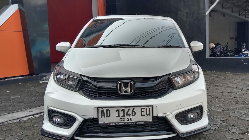 HONDA ALL NEW BRIO E CVT 2023 PUTIH