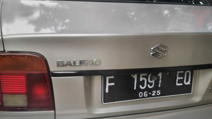 Suzuki Baleno 2000 Bensin