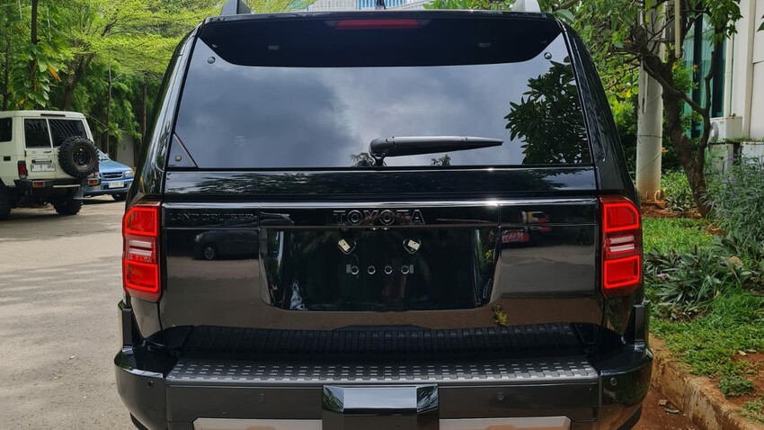 2025 Toyota Land Cruiser 250 Prado Kakadu