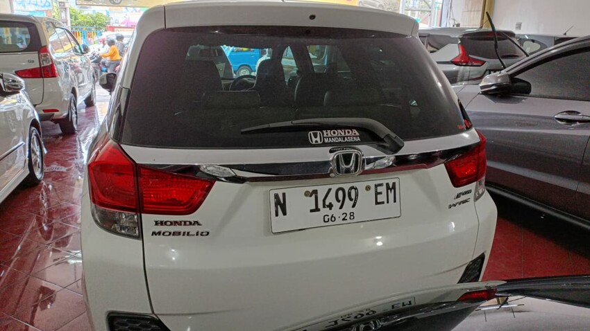 Honda Mobilio E 1.5 Prestige 2015 matic