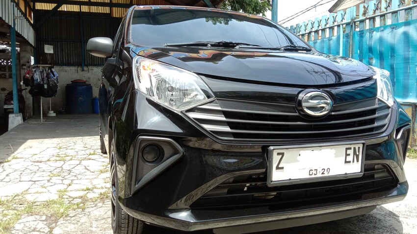 Daihatsu Sigra D M/T 2024