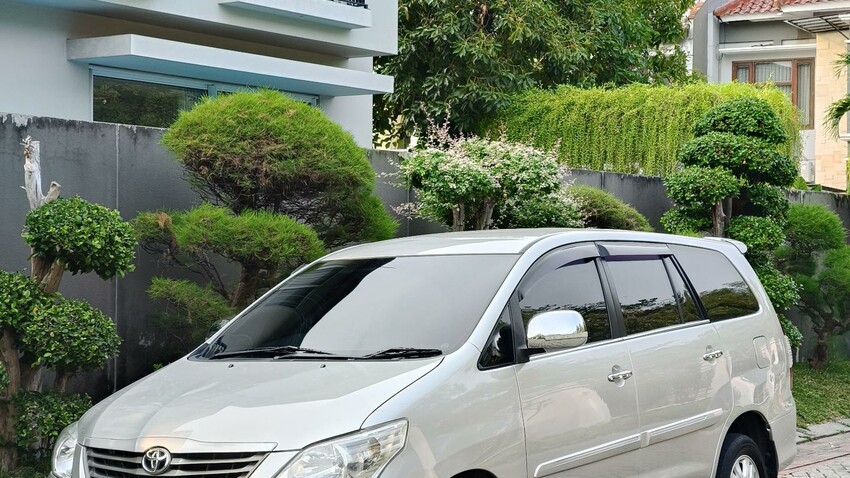 Toyota Kijang Innova 2012 Diesel