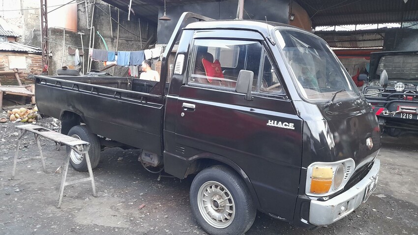 Toyota hiace pick up