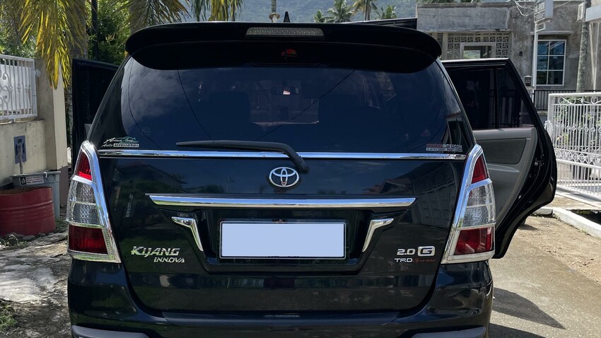 Toyota Kijang Innova 2013 Bensin