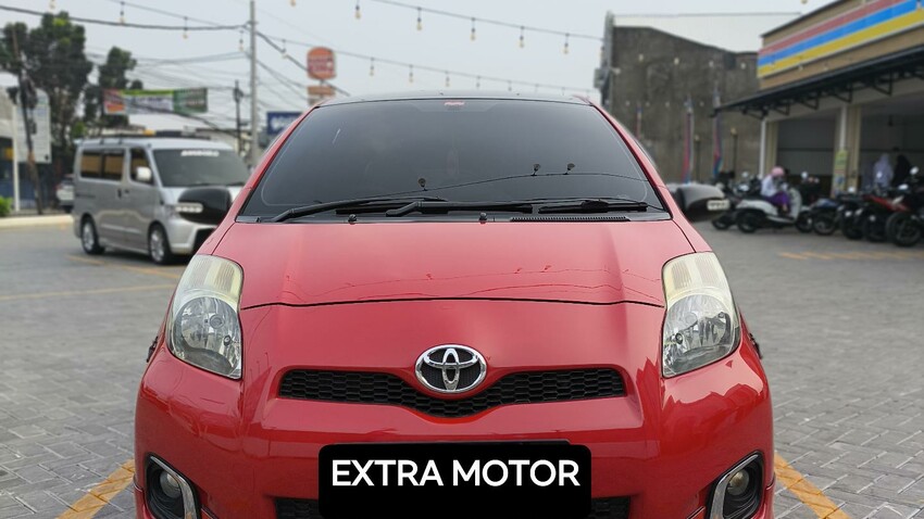 Toyota Yaris e 2012 Bensin dp10jt