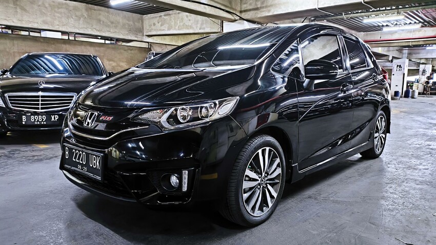 Honda Jazz RS AT 2015 Hitam Tangan Pertama