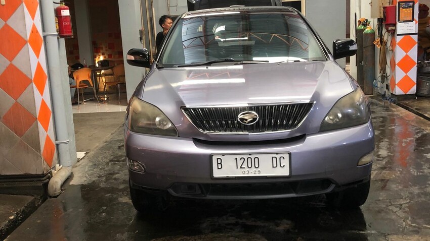 Toyota Harrier 2004 Bensin