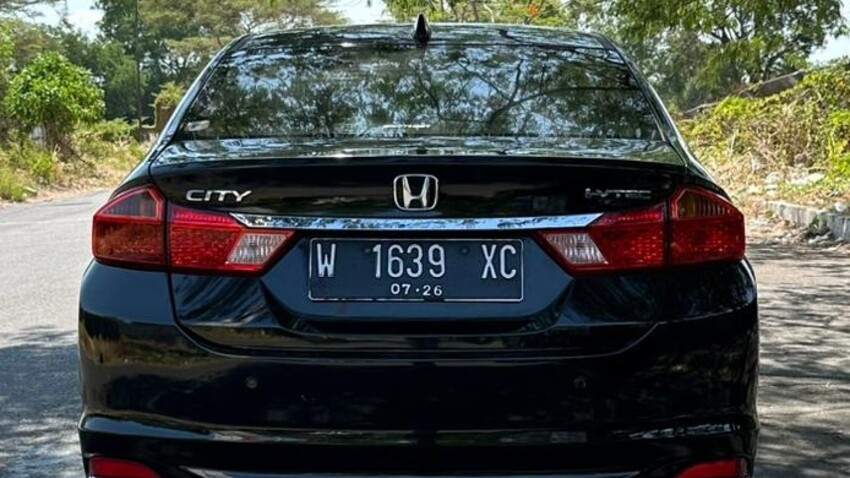 TDP30jt Honda New City 1.5 RS Automatic 2016 Hitam