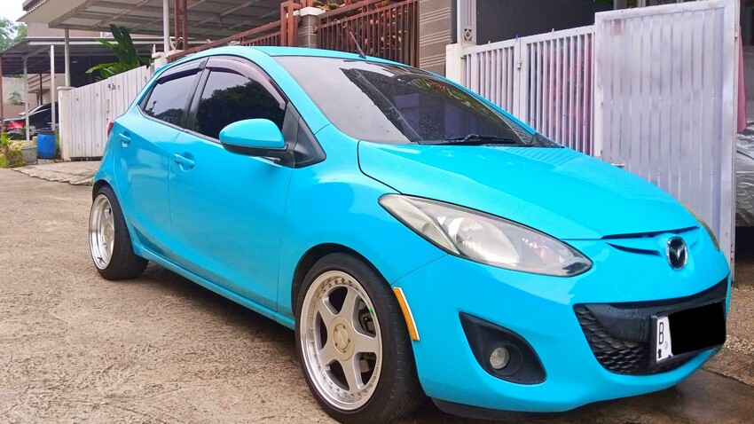 Mazda 2 2011 Bensin