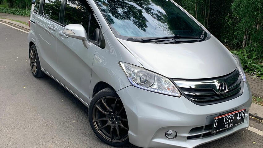 Honda Freed 2013 Bensin