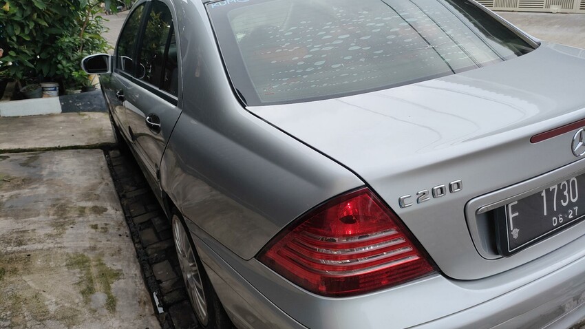 Mercedes-Benz C180 2002 Bensin