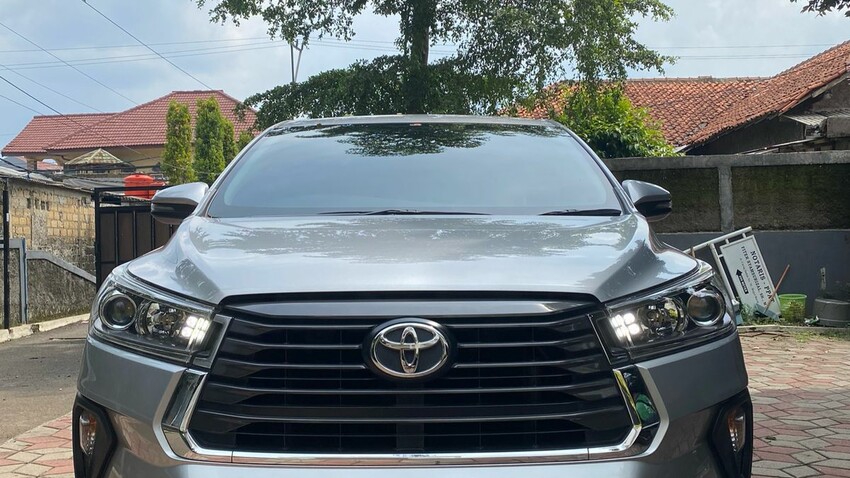 Toyota Kijang Innova 2022 Bensin