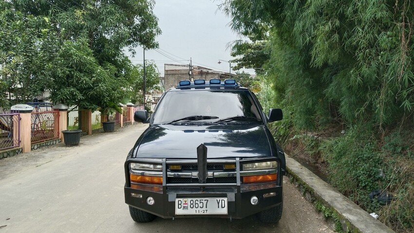 Opel Blazer 2002 Bensin