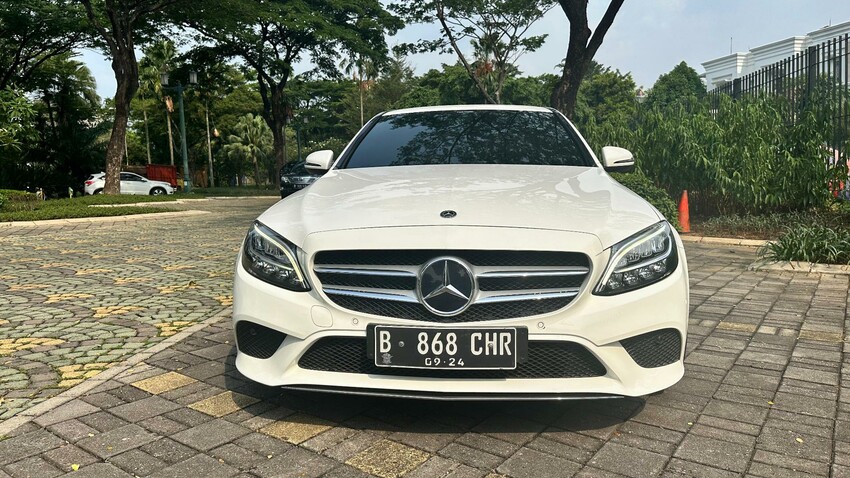 Mercedes-Benz C200 2019 Bensin