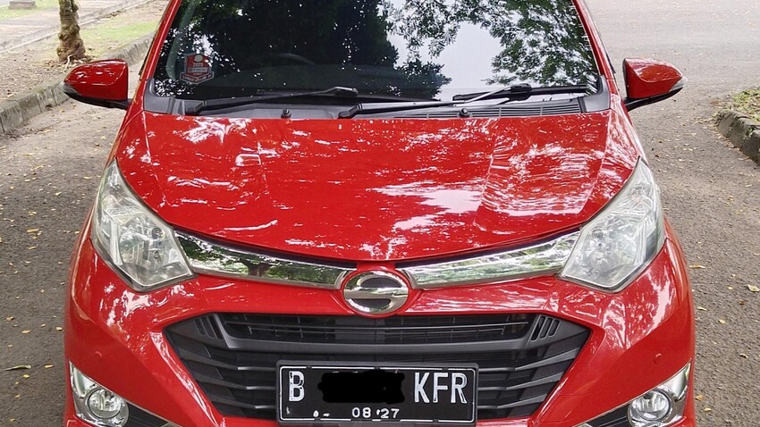 (ISTIMEWA) SIGRA R DELUXE 1.2 M/T 2017