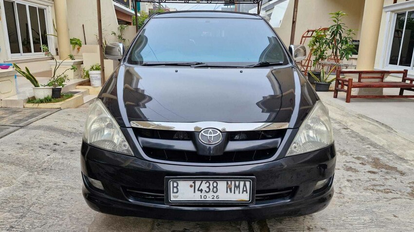 Toyota Kijang Innova 2006 Bensin