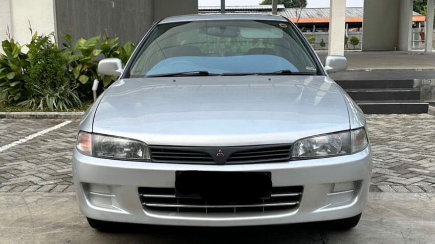 Mitsubishi Lancer 2000 Bensin