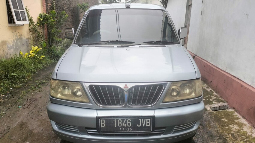 Mitsubishi Kuda 2002 Bensin