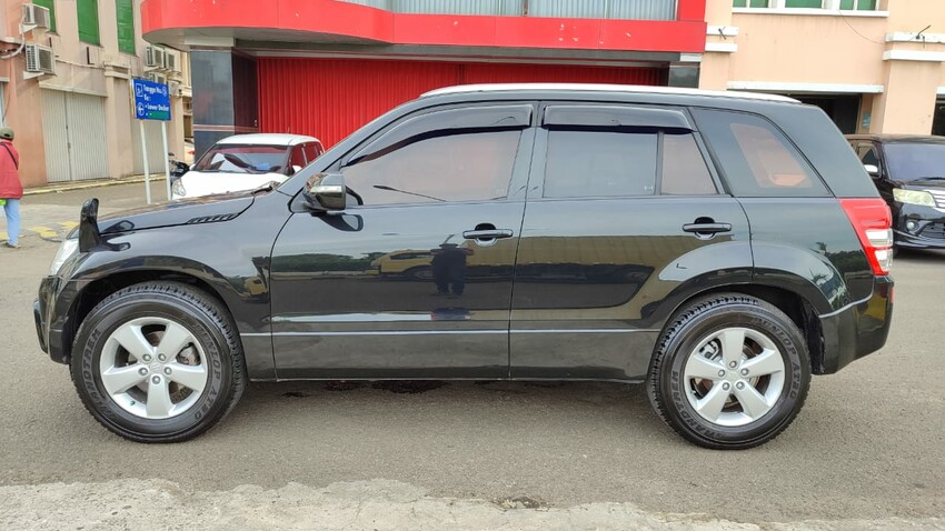 Grand Vitara 2.0 JLX MT 2009 TDP14jt Suzuki Grandvitara JLX Manual