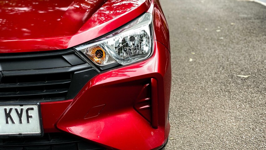 Daihatsu New Ayla X 1.2 MT merah 2023
