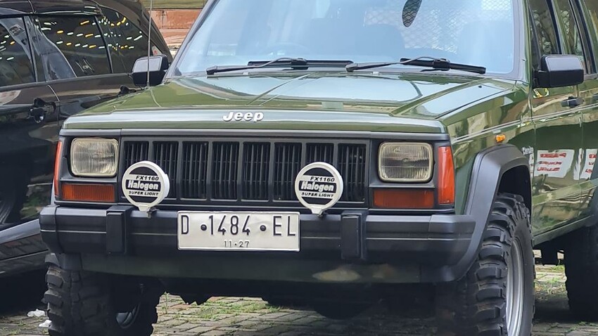 Jeep Cherokee 1997 Bensin