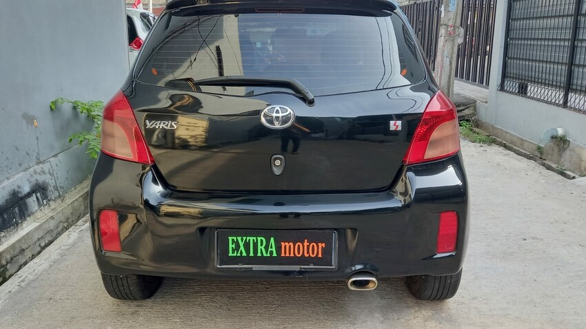 Toyota Yaris s 2006 Bensin dp10jt