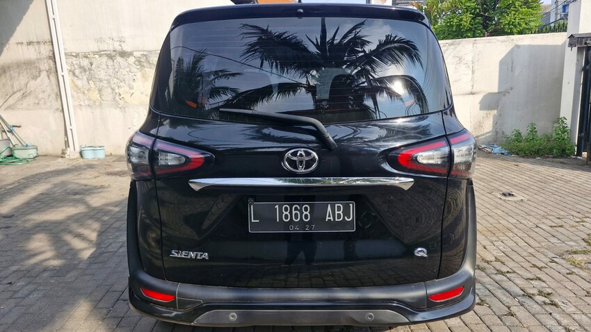 Toyota Sienta Q Matic 2017 Hitam