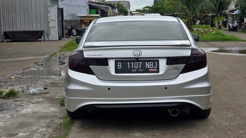 Honda Civic 2015 Bensin