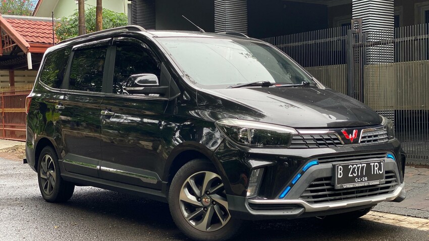 Wuling Confero L Lux+ Manual Hitam 2021 tdp 5jt