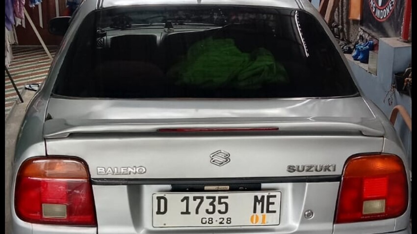 Suzuki Baleno 2001 Bensin