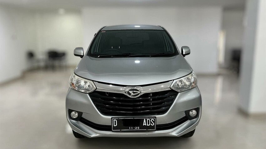 Daihatsu Xenia R STD 2015 silver