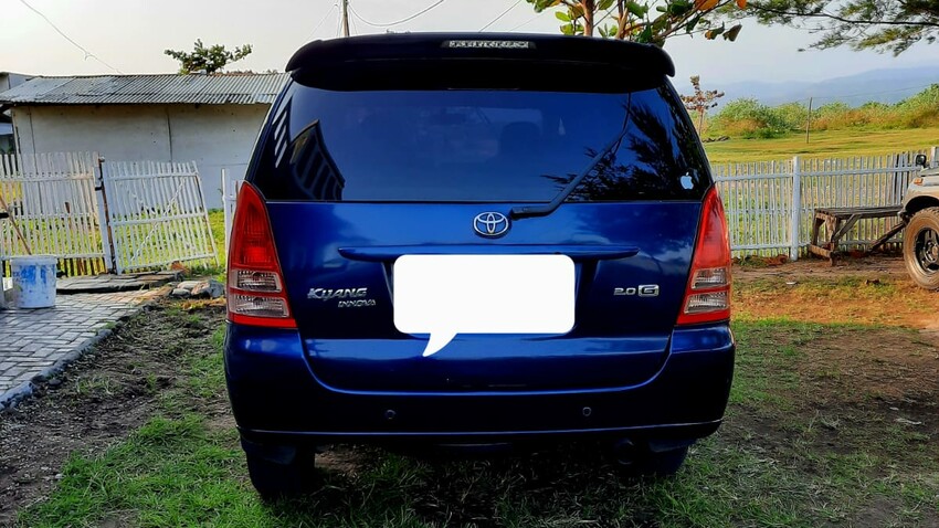 Toyota Kijang Innova 2005 Bensin