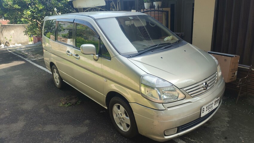 Nissan Serena 2005 Bensin