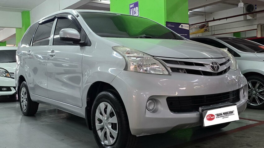 [ TDP 1Jt ] Toyota Avanza 1.3 E MT Th.2013 Istimewa