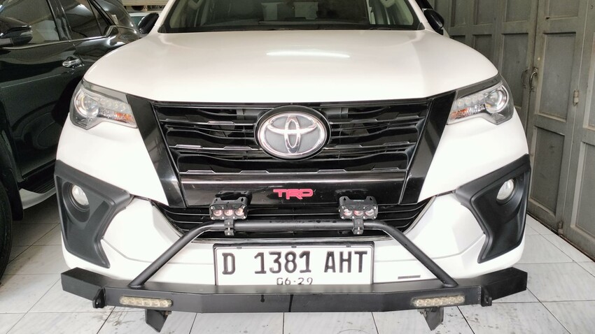 Toyota Fortuner VR-Z TRD 2.4 Diesel A/T 2019